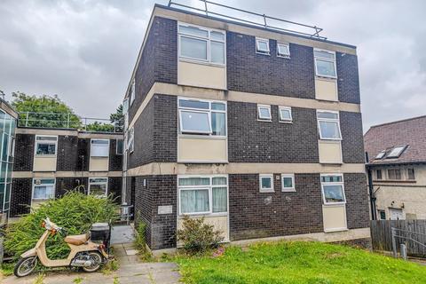 Shooters Hill - 2 bedroom flat for sale