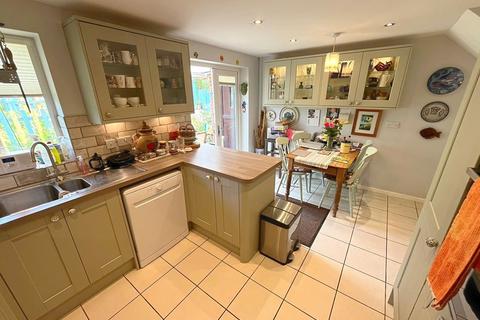 3 bedroom link detached house for sale, Robinsons Meadow, Ledbury