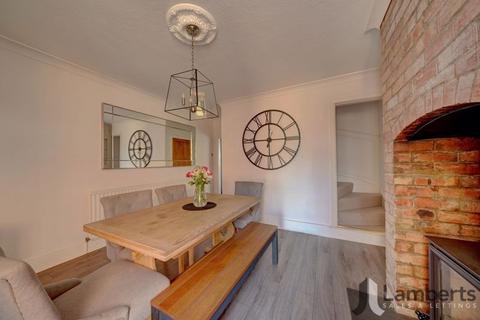 32 Birmingham Road, Studley, B80 7BG