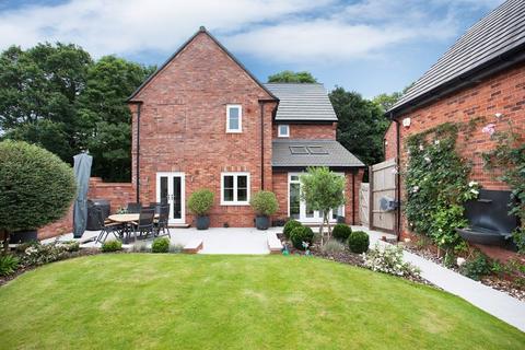 4 bedroom detached house for sale, Lomas Way, Congleton