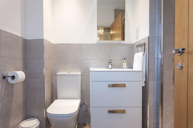 Bedroom 1 en suite