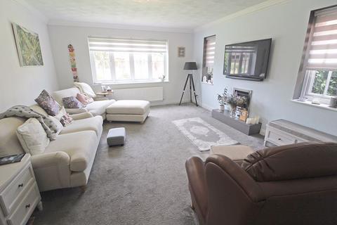 4 bedroom detached house for sale, Melrose Crescent, Higher Poynton