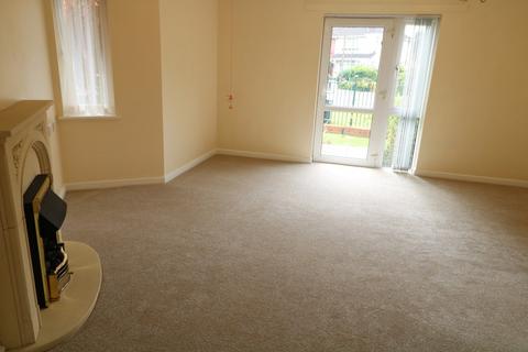 2 bedroom ground floor flat for sale, Lugtrout Lane, Solihull B91