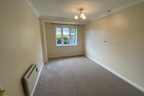 2 bedroom ground floor flat for sale, Lugtrout Lane, Solihull B91