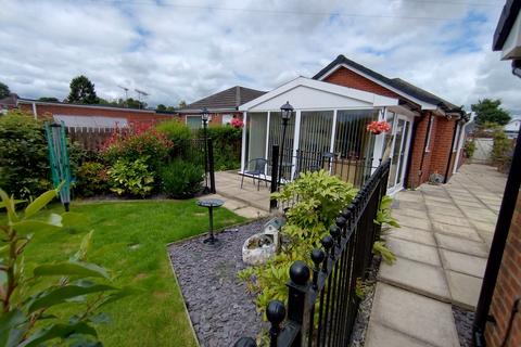 2 bedroom semi-detached bungalow for sale, Greysan Avenue, Packmoor, Stoke-on-Trent