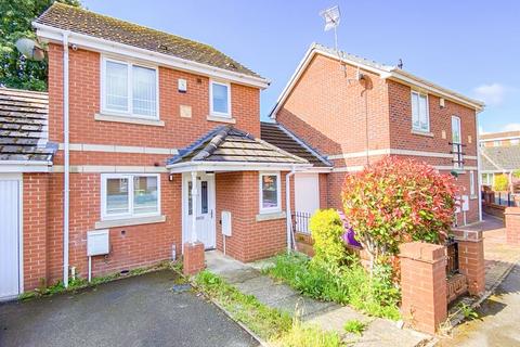 3 bedroom link detached house for sale, Upton Green, Wolverhampton