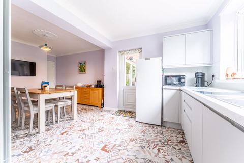 8 Poplar Rise, Sutton Coldfield, B74 4HT