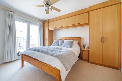 3 bedroom apartment for sale, Neptune Court, Brighton Marina Village, Brighton