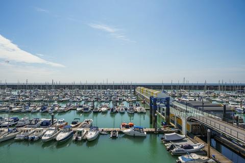 3 bedroom apartment for sale, Neptune Court, Brighton Marina Village, Brighton