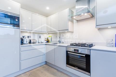 2 bedroom apartment for sale, Hornsey Road, Holloway, London, N7