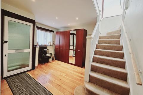 7 bedroom detached house for sale, Hillcrest Avenue, Edgware, HA8