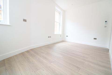 1 bedroom apartment to rent, West Street, Dorking