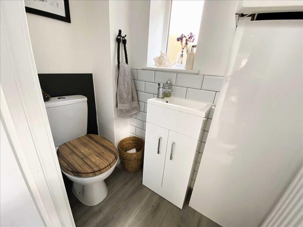WC/Cloakroom