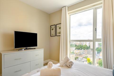 2 bedroom apartment to rent, 39 Westferry Circus, London