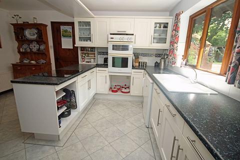 4 bedroom detached house for sale, Chilly Hill, Fordingbridge SP6