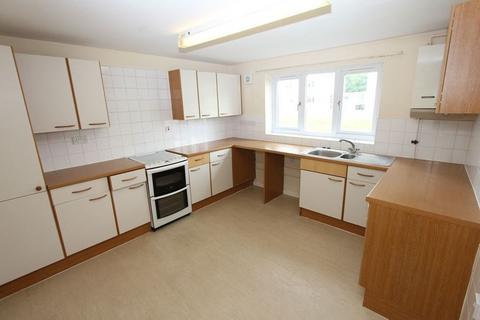 3 bedroom terraced house to rent, Maude Road, Wilton Park