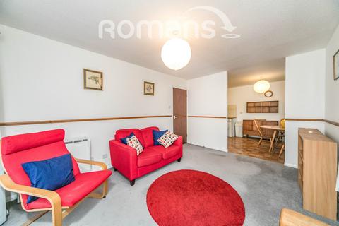 2 bedroom apartment to rent, Admirals Court, Rose Kiln Lane
