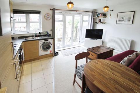 1 bedroom flat for sale, Hexham Gardens, Northolt