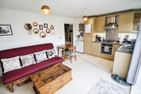 1 bedroom flat for sale, Hexham Gardens, Northolt