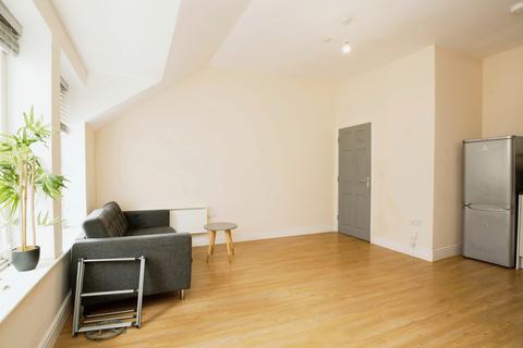 1 bedroom flat to rent, Tredegar Apartments, Commercial Street, Newport