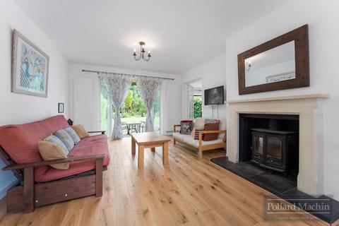 5 Moir Close, South Croydon, CR2 0LQ