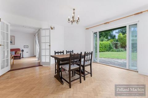 5 Moir Close, South Croydon, CR2 0LQ