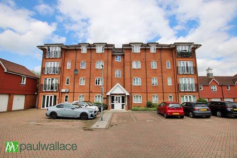 2 bedroom flat for sale, Vancouver Road, Broxbourne