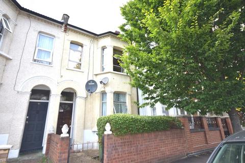 3 bedroom terraced house for sale, Geere Road, Stratford