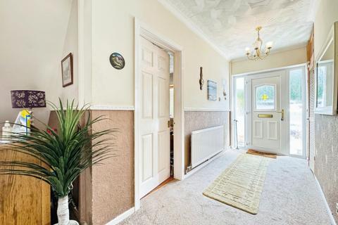 3 bedroom detached house for sale, Cwmamman Road, Glanamman, Ammanford, Carmarthenshire, SA18