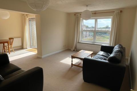 2 bedroom apartment to rent, College Fields, CB4