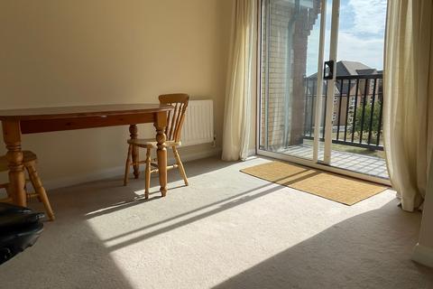 2 bedroom apartment to rent, College Fields, CB4