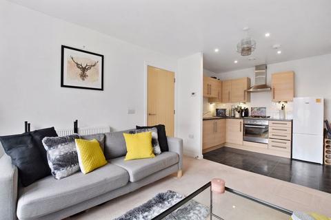 1 bedroom flat for sale, Headstone Drive, Harrow