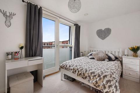 1 bedroom flat for sale, Headstone Drive, Harrow