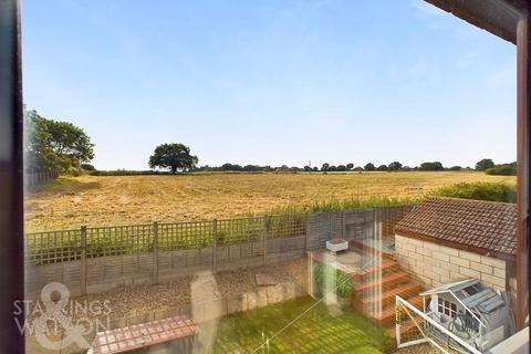 5 bedroom chalet for sale, The Street, Woodton, Bungay