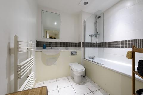 1 bedroom apartment to rent, Hardwicks Square, Wandsworth