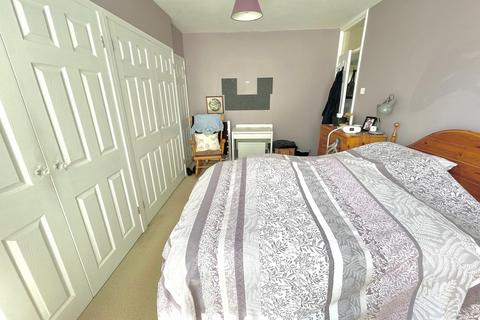2 bedroom flat for sale, Sea Avenue, Rustington