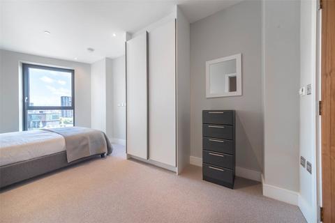 3 bedroom apartment to rent, Handlebury House, Orchard Wharf E14