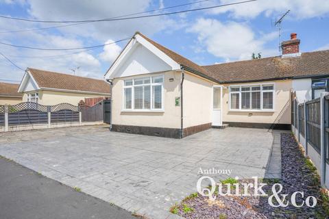 2 bedroom semi-detached bungalow for sale, Welbeck Road, Canvey Island, SS8