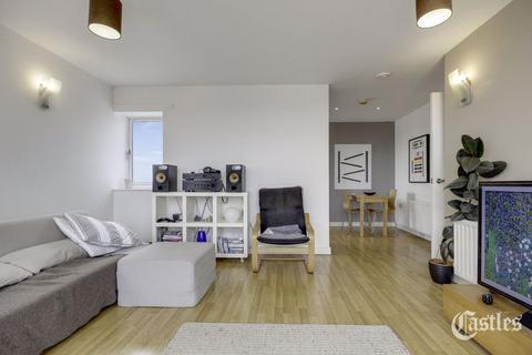 2 bedroom penthouse for sale, Redvers Road, Wood Green, N22