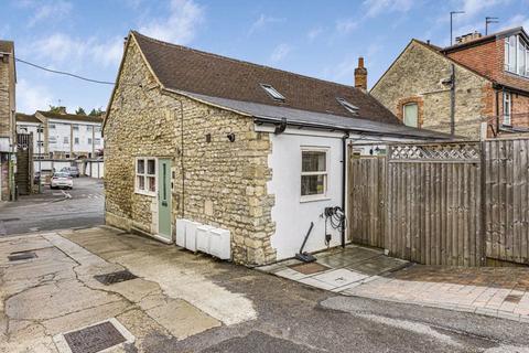 2 bedroom character property for sale, High Street, Oxford OX33