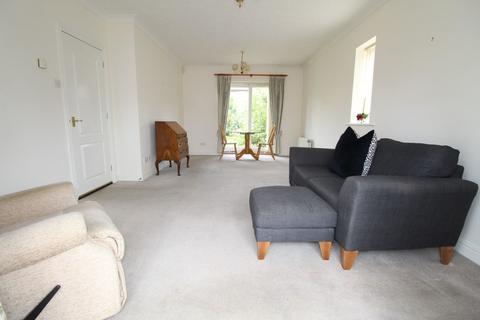 2 bedroom detached bungalow for sale, Merlin Drive, Sandy