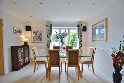 4 bedroom detached house for sale, Clifden Road, Worminghall