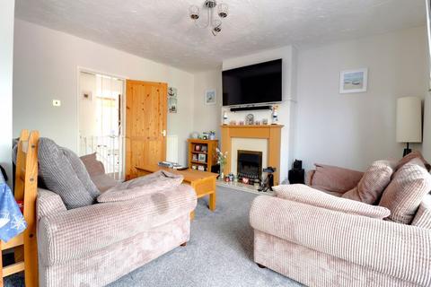3 bedroom semi-detached house for sale, Doxey Fields, Stafford ST16