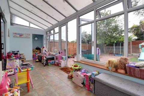 2 Doxey Fields, Stafford, ST16 1HH