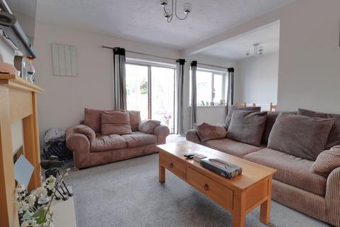 2 Doxey Fields, Stafford, ST16 1HH