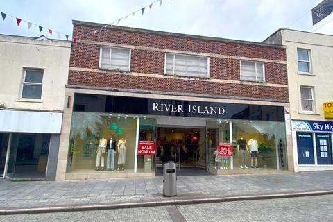 Retail property (high street) to rent, Torquay TQ2