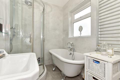 3 bedroom terraced house for sale, Russell Road, Walthamstow, London