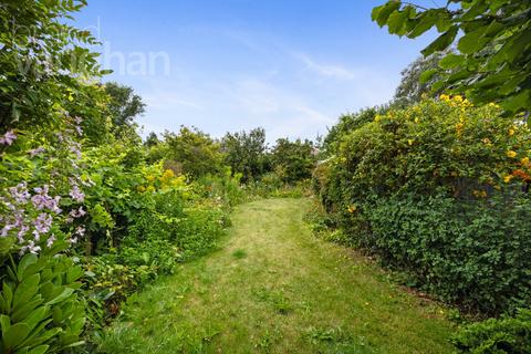 3 bedroom semi-detached house for sale, Orchard Gardens, Hove, East Sussex, BN3