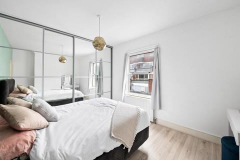 2 bedroom terraced house for sale, Nightingale Road, Hanwell, London, W7 1DG