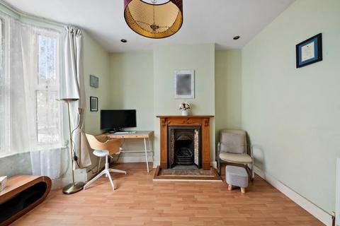 16 Nightingale Road, London, W7 1DG